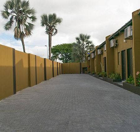 Ekamuti Town Lodge Oniihandi Kültér fotó