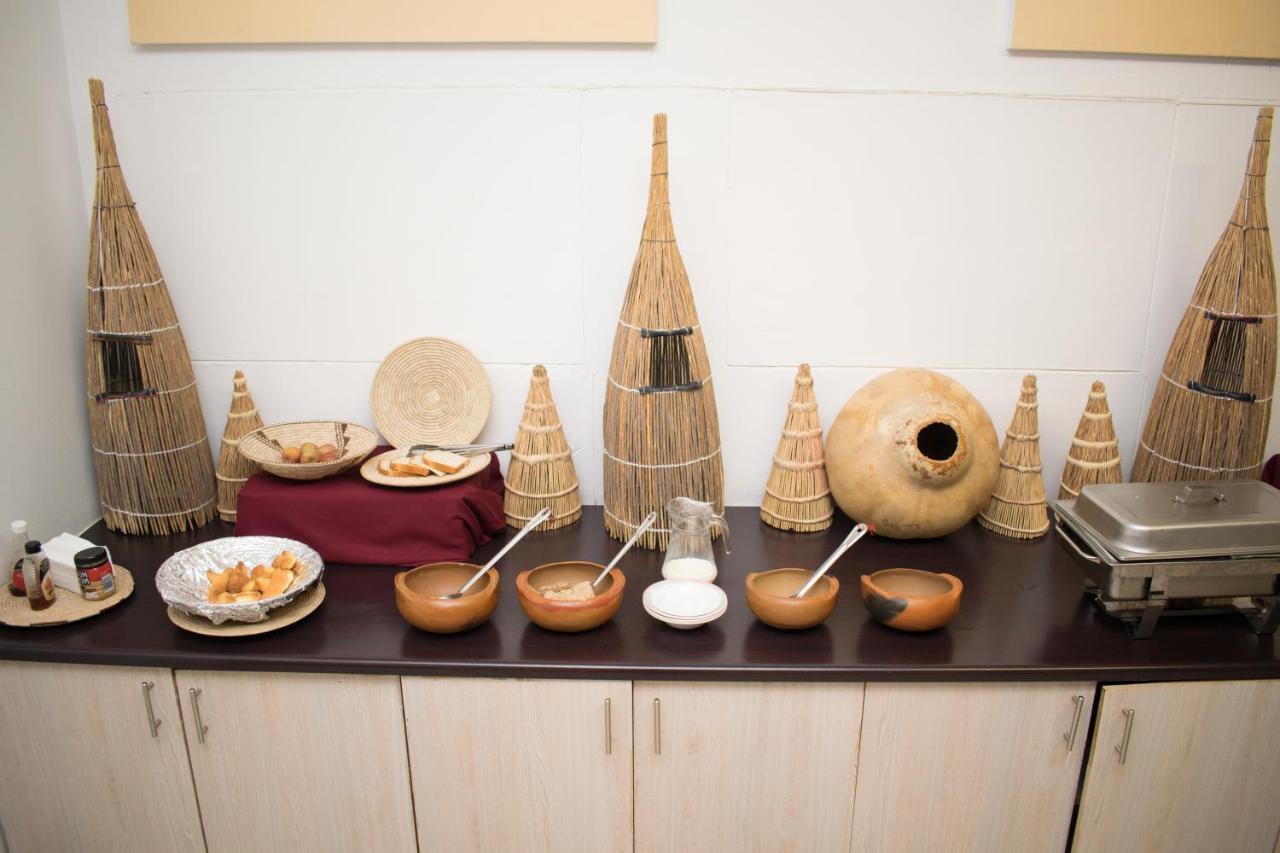 Ekamuti Town Lodge Oniihandi Kültér fotó